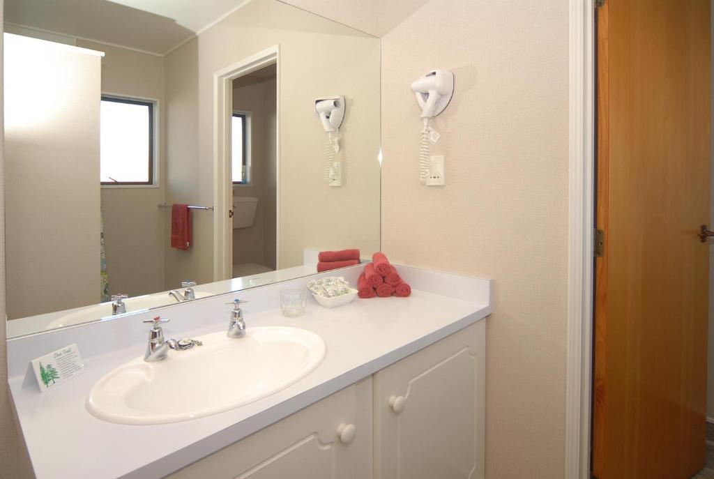 Gloucester House Motel Hastings Room photo